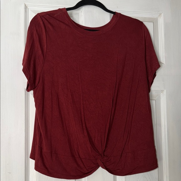 torrid Tops - Torrid Women's Twist-Hem Short Sleeve Top - Deep Wine